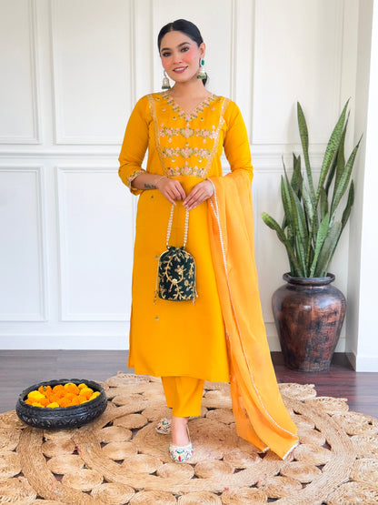 Women Etheric Yellow Chanderi Plain Kurta Set